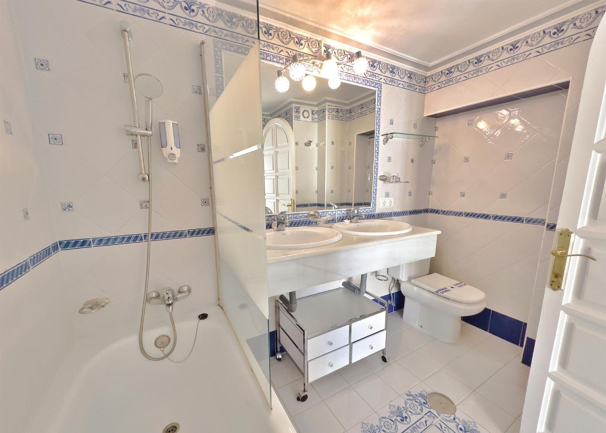 Skol 508 West Facing Duplex Apartment With Amazing Sea Views มาร์เบยา ภายนอก รูปภาพ